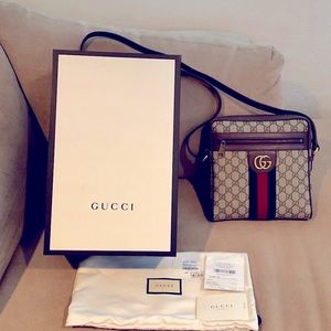 GG Small Messenger Bag